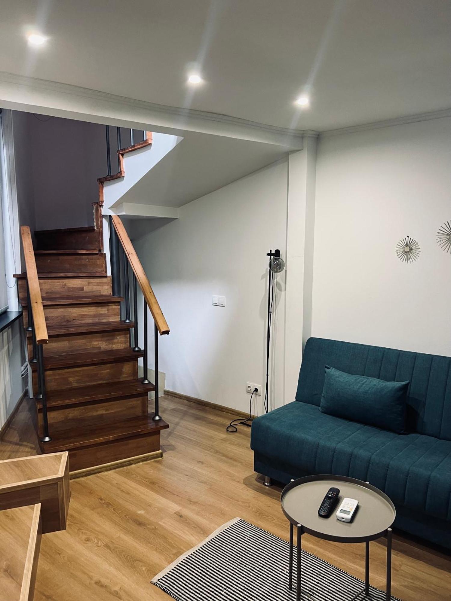 τwisted Loft